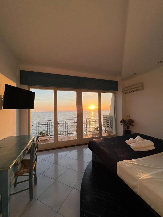 Residenza Mare Di Sotto Sorrento Villa Meta Buitenkant foto